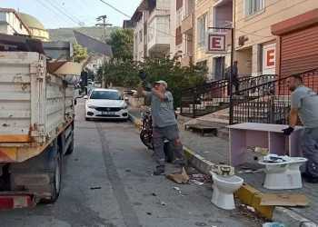 Körfez’de hacimli atıklar düzenli toplanıyor