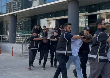 Bursa’da silahlı suç örgütüne şafak operasyonu: 19 gözaltı