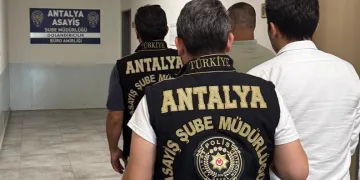 Kredi vaadiyle 2 milyonluk vurgun