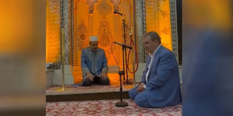 Destici Haşr Suresi okudu