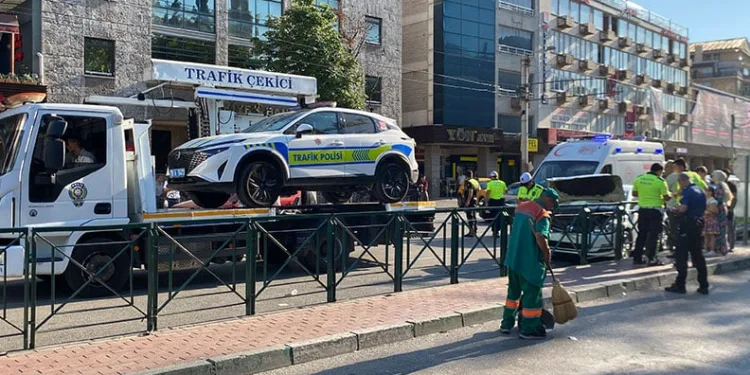 Bursa’da park uygulaması yapan polise otomobil çarptı