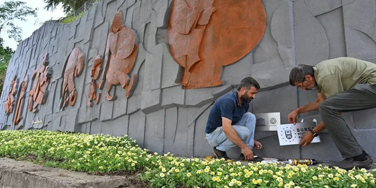 Büyükşehir, Bursalı sanatçı Cemal Nadir’in anısını yaşatıyor