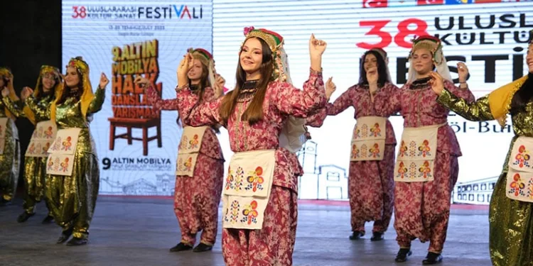 Festivalde dördüncü gün geride kaldı