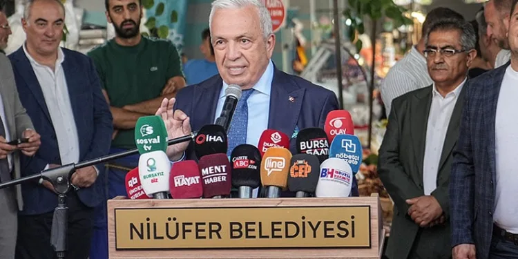 Nilüfer’de Kapalı Pazar ve yeni Muhtarlık hizmete açıldı