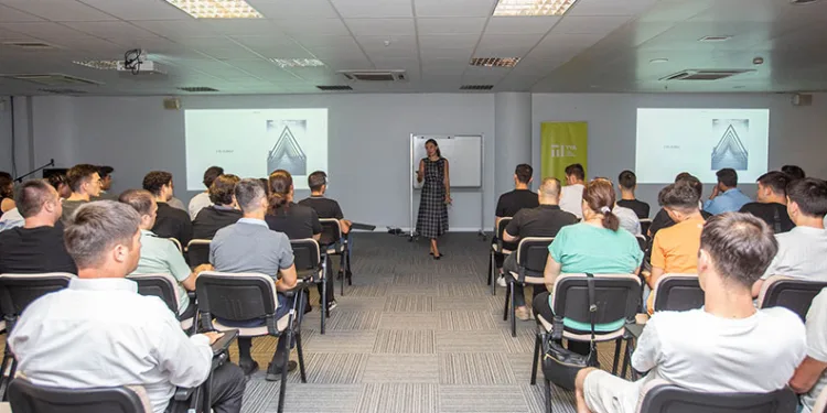 BURFAŞ personeline ‘diksiyon, iletişim ve asayiş’ eğitimi