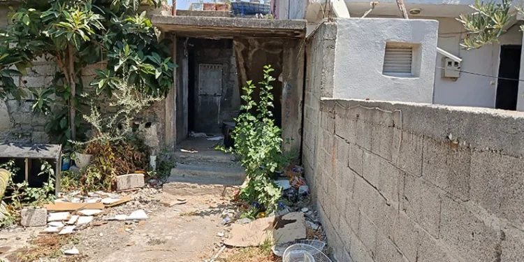 Annesini döverek öldürdü, bayıldı diye yardım istedi