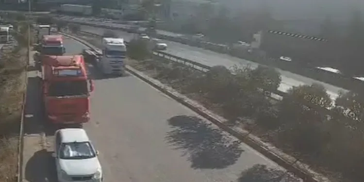 Kocaeli’de feci kaza: Ölü ve yaralılar var