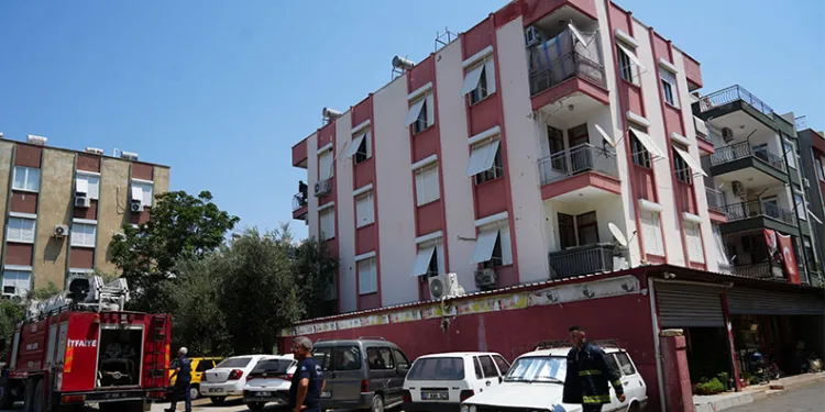 Aydın açıklarında 24 düzensiz göçmen yakalandı