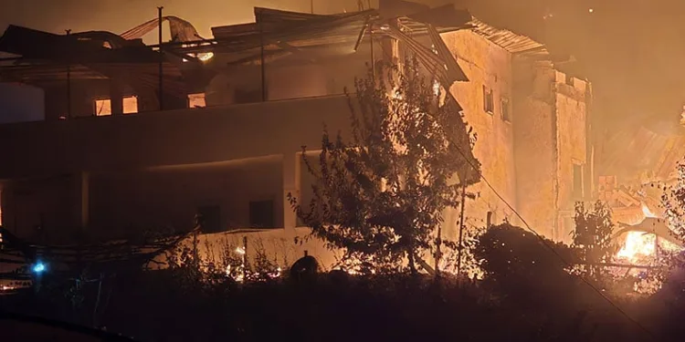 Karabük’teki orman yangınlarında 40 ev kül oldu