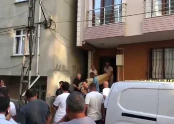 Evlat dehşeti: Tartıştığı ailesini katletti
