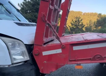Bursa’da Kaçak Kıyafet Operasyonu