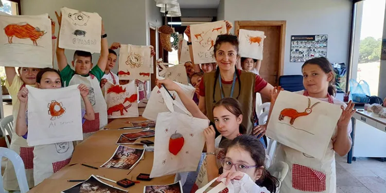 Nilüfer’de çocuklar arkeoloji ile tanışıyor