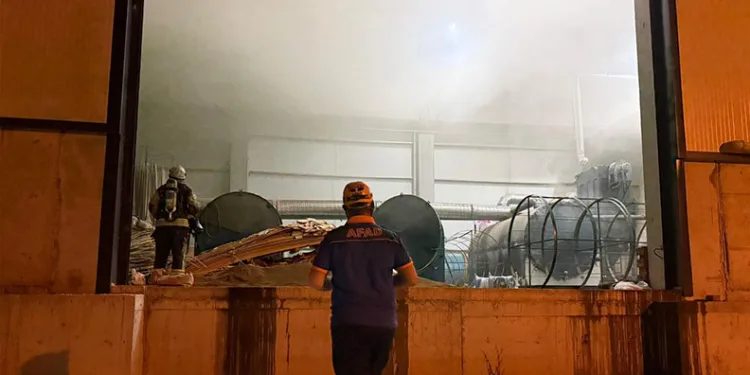 Metruk okulda yangın