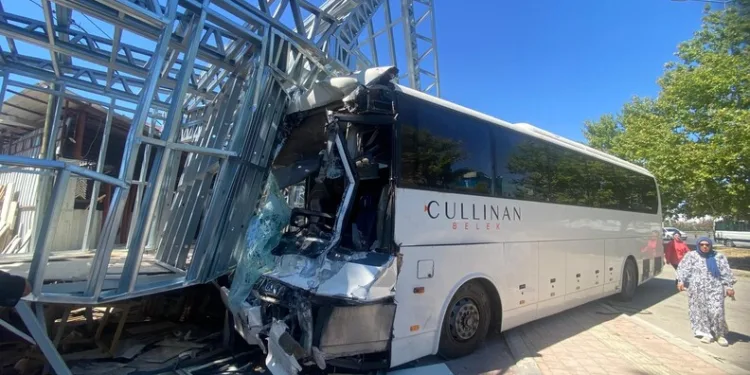 Nevşehir’de sürücünün ortalığı birbirine kattığı kaza görüntüleri ortaya çıktı