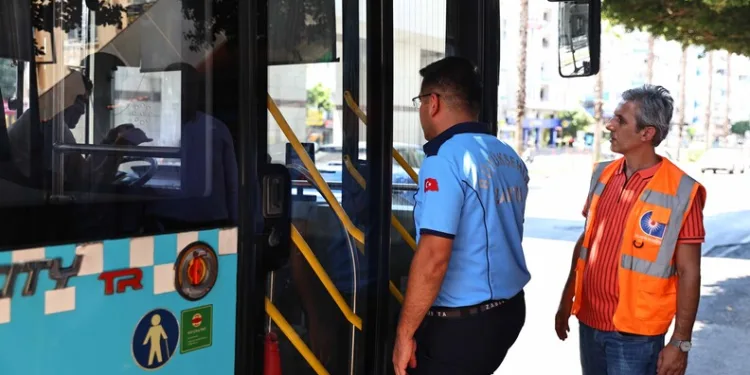 Adana’da yangında 5 inek telef oldu