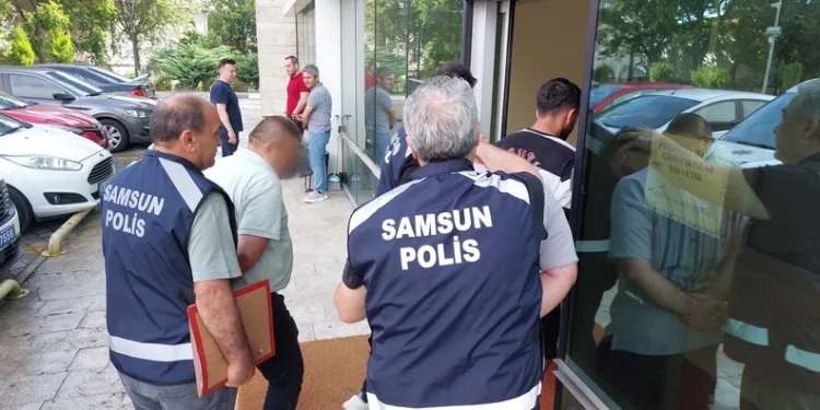 Silivri’de tarım arazisi yangını
