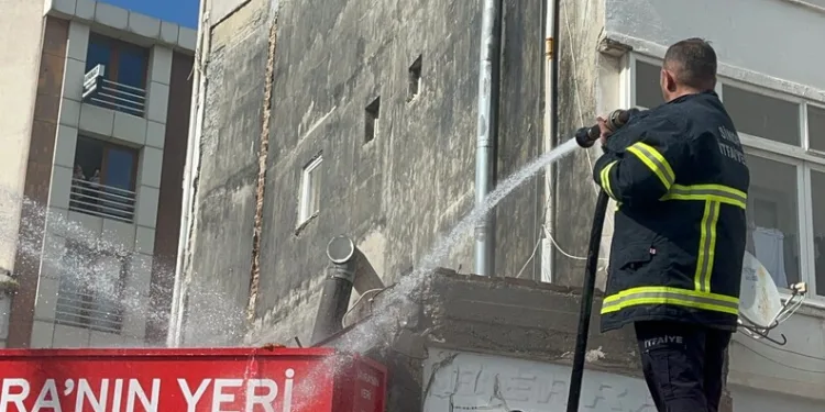 Silivri’de tarım arazisi yangını