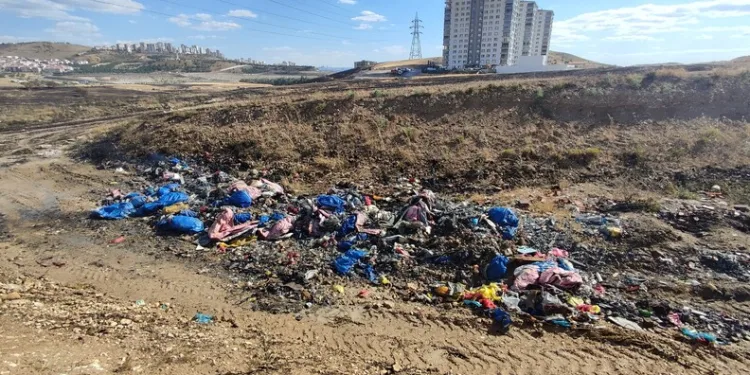 Silivri’de tarım arazisi yangını