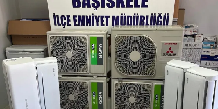 Televizyonun patlaması 3 katlı evi küle çevirdi