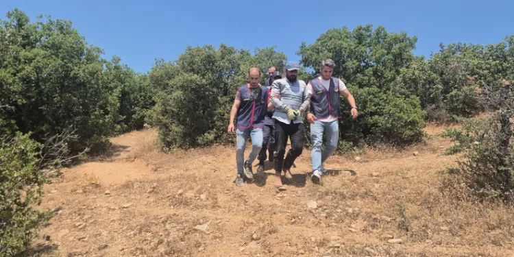 Güreşçinin dirseği kırıldı