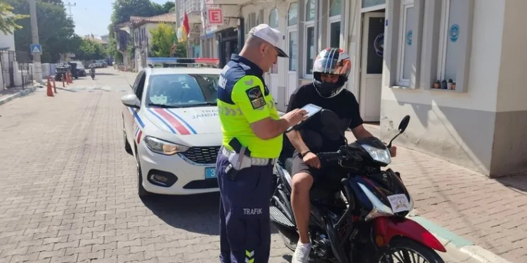 Köşk’te kaçak tütün operasyonu