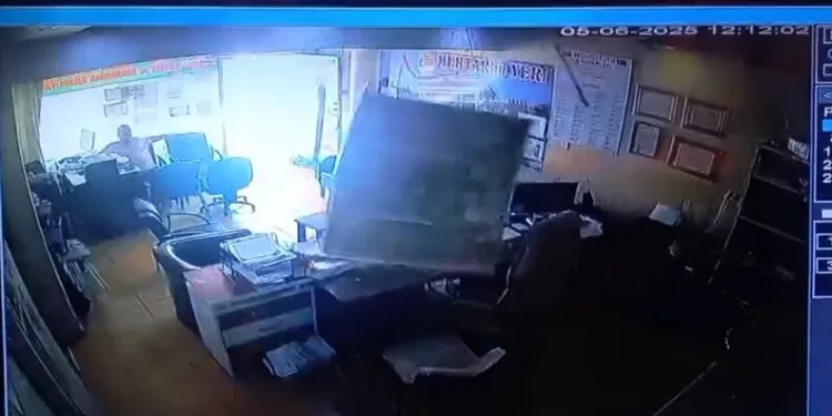 Alkollü ve ehliyetsiz sürücünün kontrolünden çıkan araç şarampole takla attı: 2 yaralı