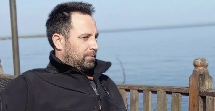 Alevler geceyi böyle aydınlattı: Yanan köy havadan görüntülendi