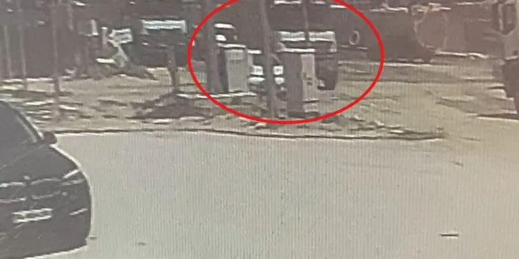 Tırpanla ot biçerken parmağını kopardı