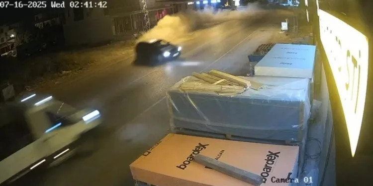 Tırpanla ot biçerken parmağını kopardı