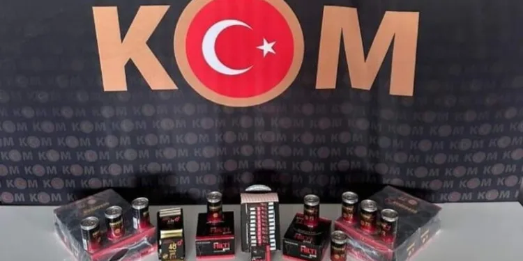 Tırpanla ot biçerken parmağını kopardı