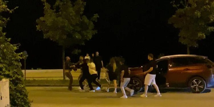 Aydın açıklarında 24 düzensiz göçmen yakalandı