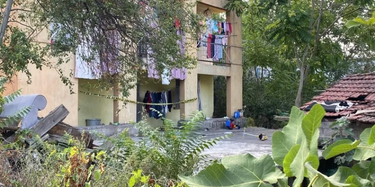 Burdur’da iki otomobil çarpıştı: 2 yaralı