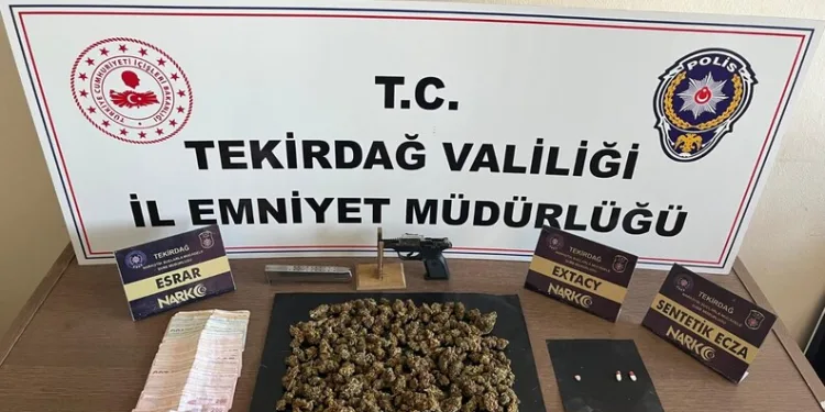 Burdur’da iki otomobil çarpıştı: 2 yaralı