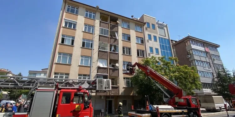 Burdur’da iki otomobil çarpıştı: 2 yaralı