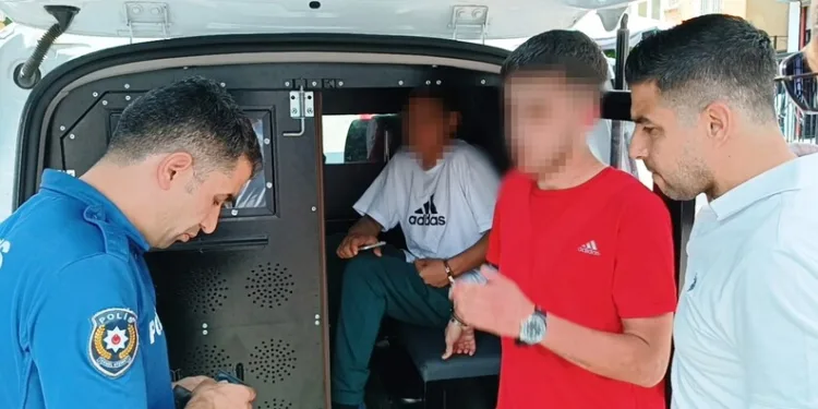 Burdur’da iki otomobil çarpıştı: 2 yaralı