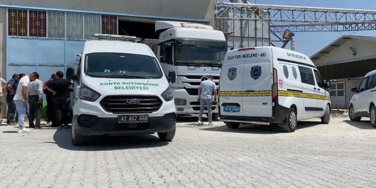 Sultangazi’de çıkan yangında 2 gecekondu kullanılamaz hale geldi