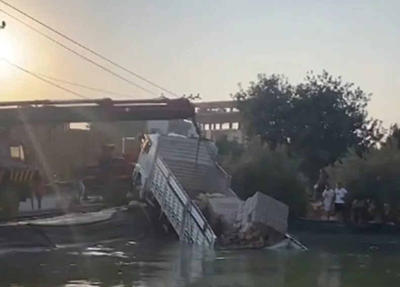 Suriye’de mühimmat deposunda yaşanan patlama Hatay’da hissedildi