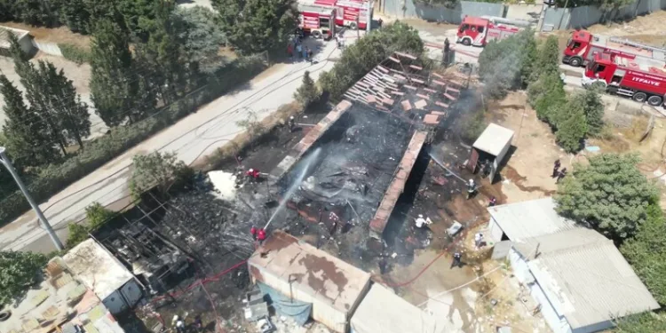 Suriye’de mühimmat deposunda yaşanan patlama Hatay’da hissedildi