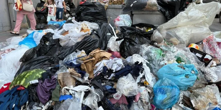 Bandırma’da ruhsatsız silah ve etil alkol ele geçirildi
