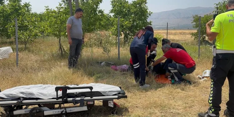 Elektrikli bisiklet ile motosiklet çarpıştı: 1 ağır yaralı