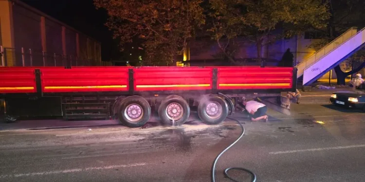 Elektrikli bisiklet ile motosiklet çarpıştı: 1 ağır yaralı