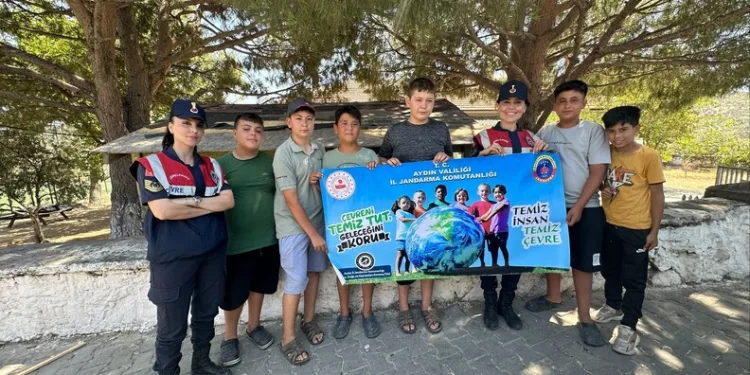 Osmaniye’de anız yangını dron ile görüntülendi