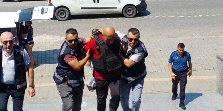Osmaniye’de anız yangını dron ile görüntülendi