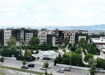 YÖKAK’tan 5 yıllık tam akreditasyon