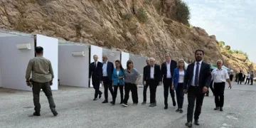 DEM heyeti silah bırakma alanında