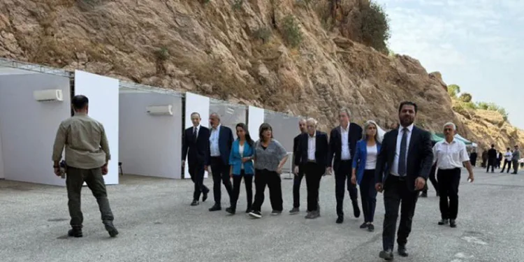 DEM heyeti silah bırakma alanında