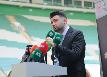 Bursaspor’da transfer tahtası açıldı