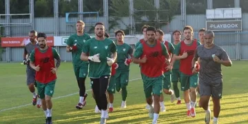 Bursaspor’dan görkemli sezon açılışı