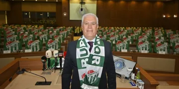 Bursaspor taraftarından, Bozbey’e teşekkür yağmuru