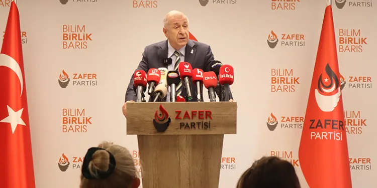 Ümit Özdağ: “Türkiye tehlikede”